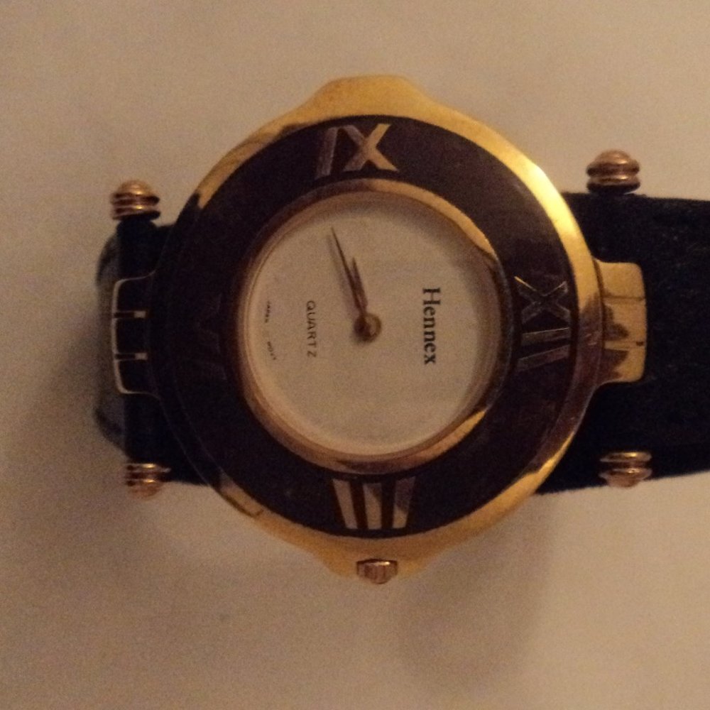HENNEX WATCH VINTAGE 18KT GOLD PLATED.